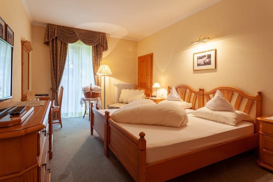 Basic Room, Courtyard View | In-room safe, blackout drapes, free WiFi