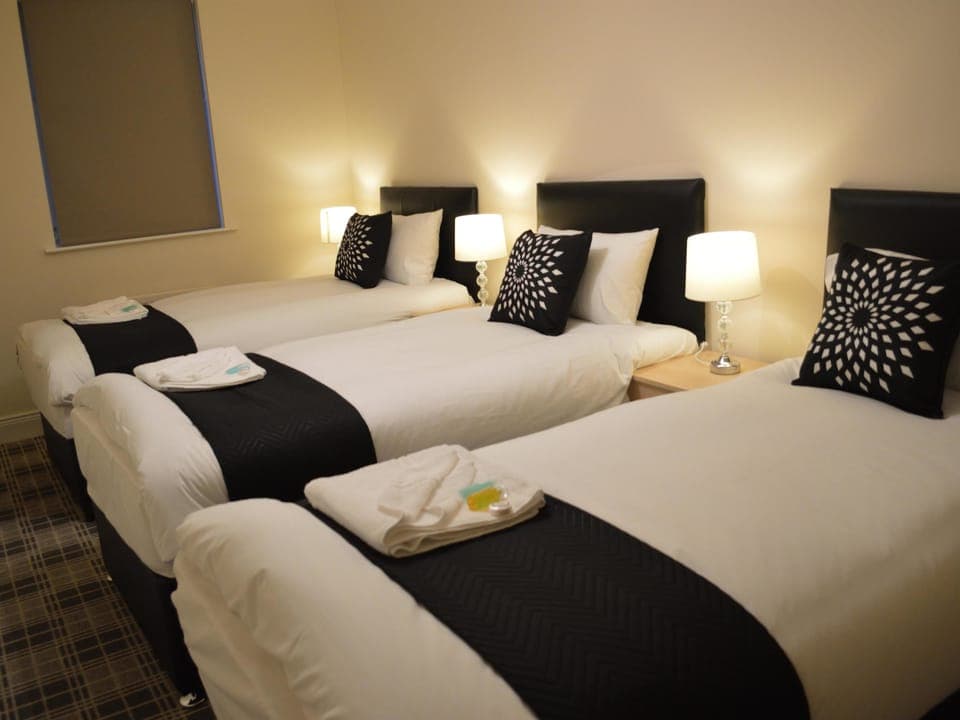 In-room safe, soundproofing, iron/ironing board, free WiFi