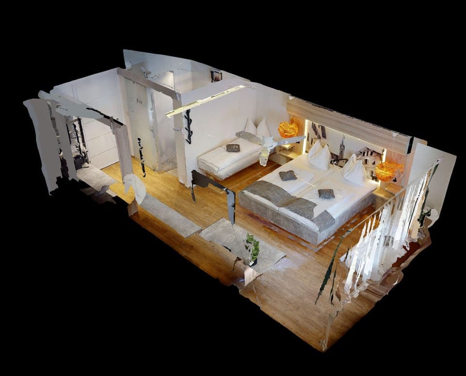 Comfort Quadruple Room | In-room safe, desk, free WiFi, bed sheets