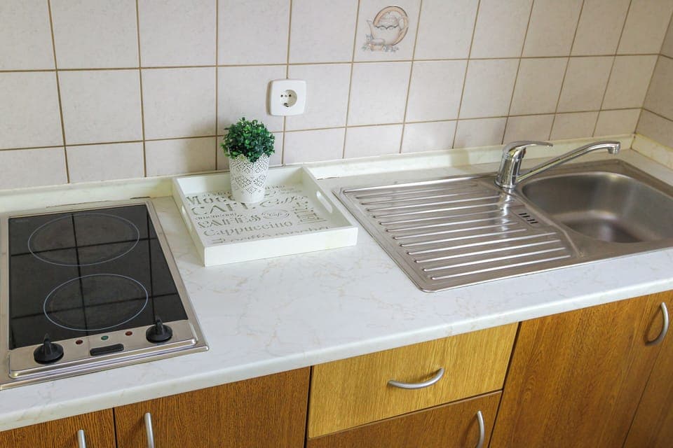 Apartment, 1 Bedroom, Terrace | Private kitchen | Fridge, microwave, stovetop, electric kettle