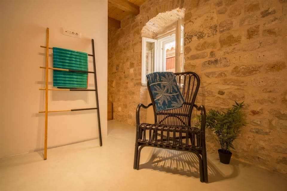 Traditional House, 3 Bedrooms | Room amenity