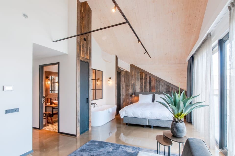 Suite (Oesterdam 2) | Free WiFi, bed sheets