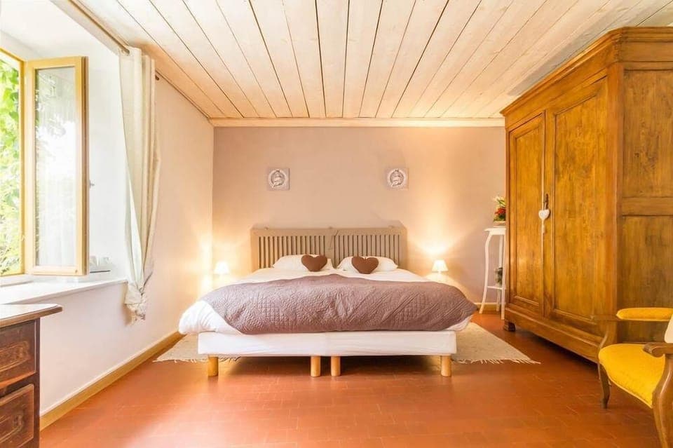 Suite (des Anges) | Premium bedding, individually decorated, individually furnished