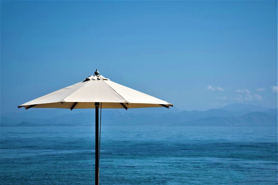 Beach nearby, sun loungers, beach umbrellas, beach towels