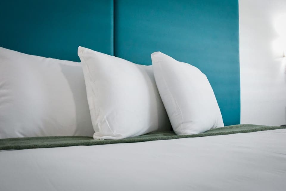 Honeymoon Room, 1 King Bed, Non Smoking | Premium bedding, soundproofing, iron/ironing board, free WiFi