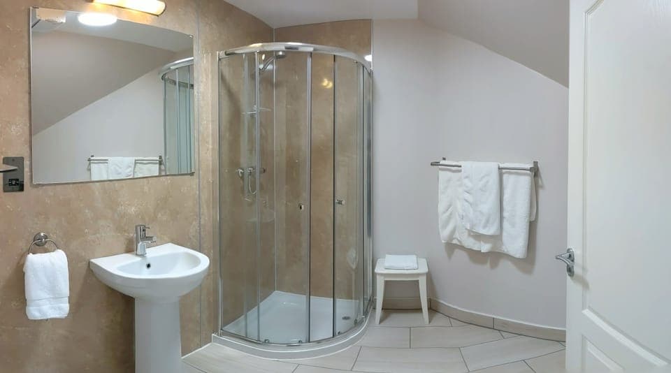 Designer toiletries, towels