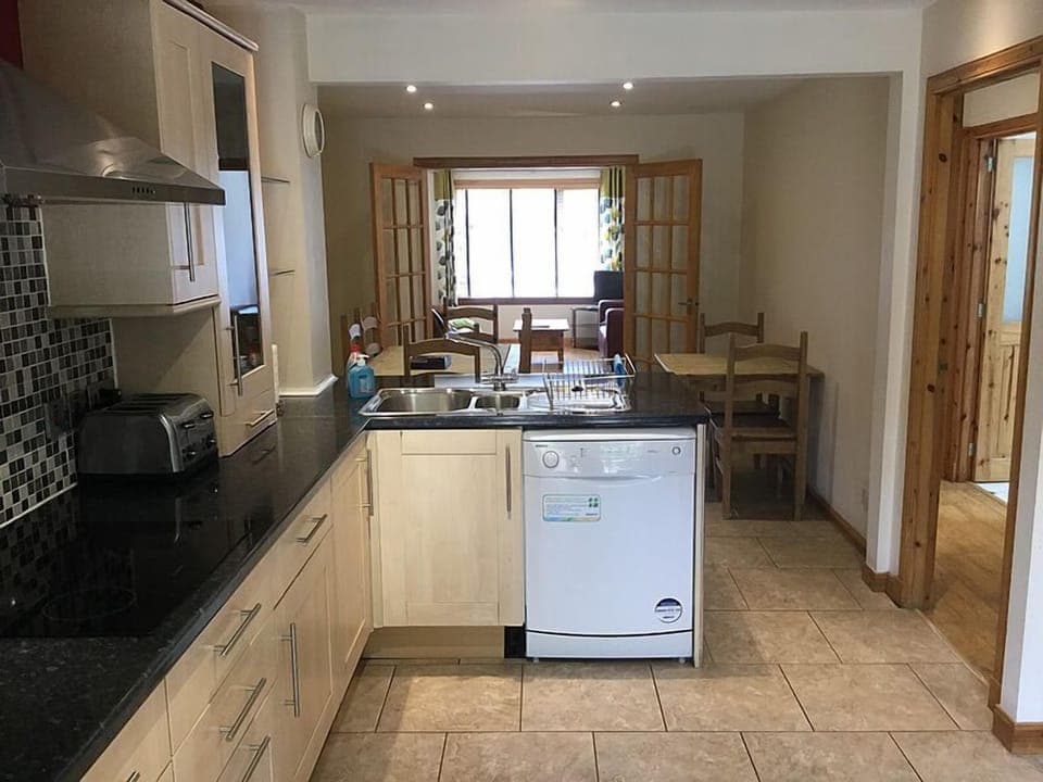 Apartment | Private kitchen | Full-size fridge, microwave, oven, stovetop