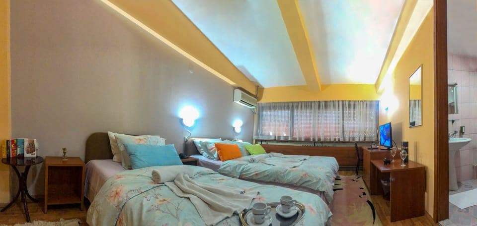 Soundproofing, free WiFi