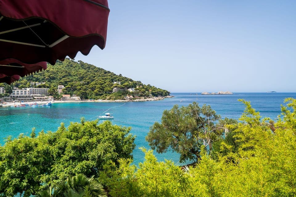 Junior Suite, Sea View | In-room safe, desk, free cribs/infant beds, free rollaway beds