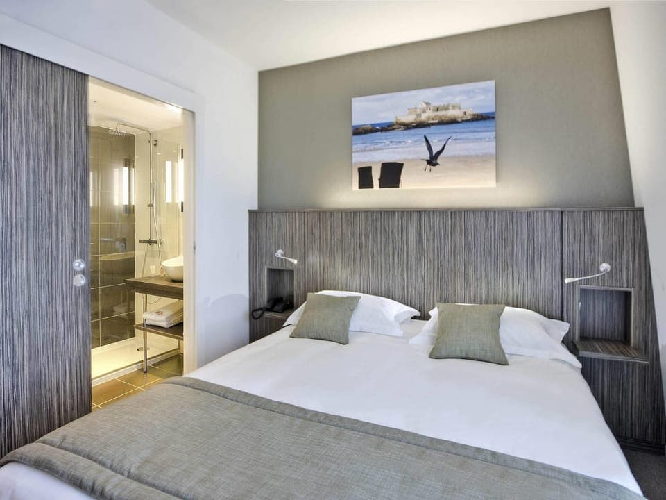 Classic Room, 1 Double Bed | Frette Italian sheets, premium bedding, Select Comfort beds