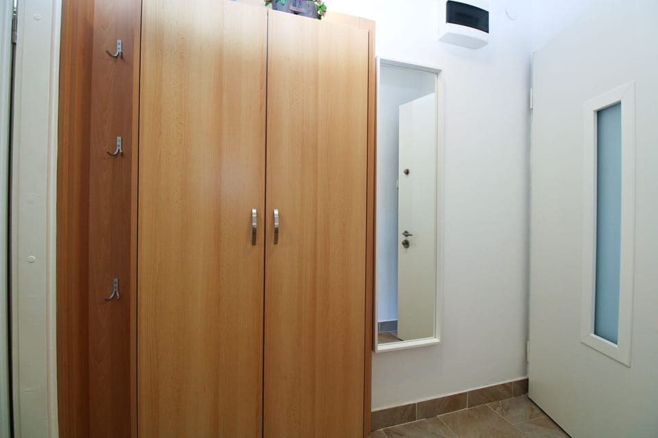 Standard Studio, 1 Bedroom (0342) | Living area | TV