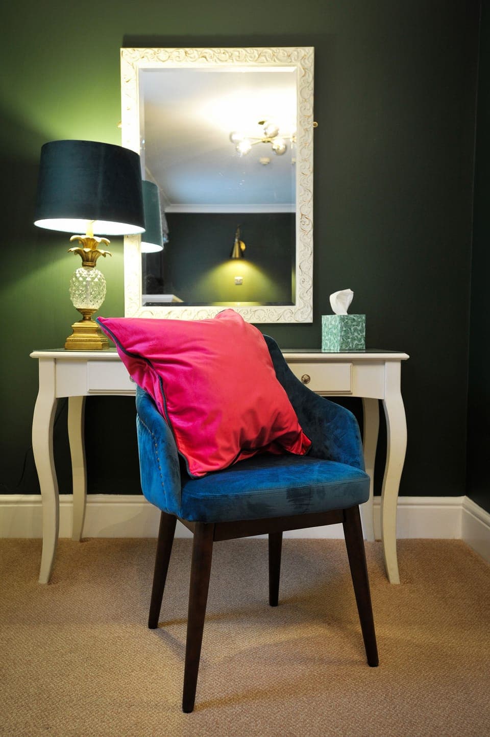 King Suite | Premium bedding, individually decorated, individually furnished, desk