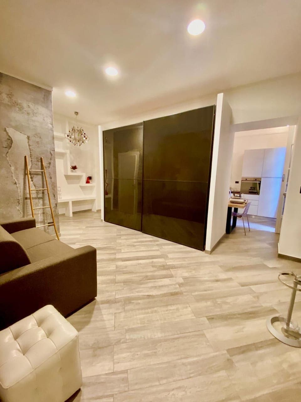 Superior Suite | Living area | Flat-screen TV