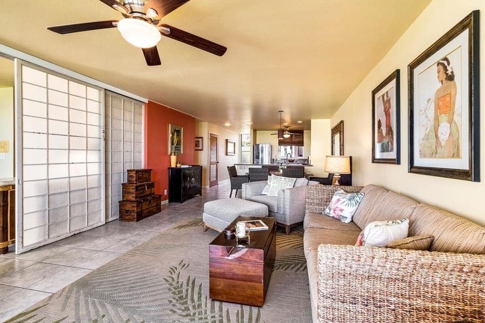 Condo, 1 King Bed (Keauhou Kona Surf & Racquet Club 2103) | Living area | TV