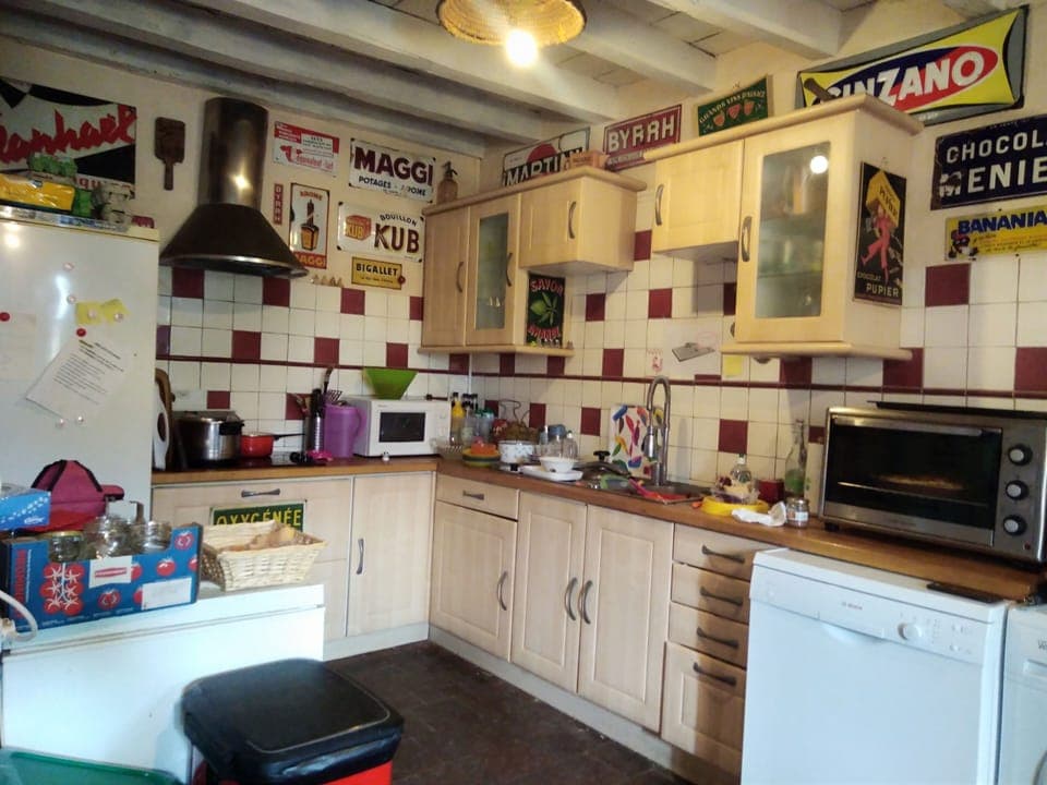 Coffee/tea maker, electric kettle