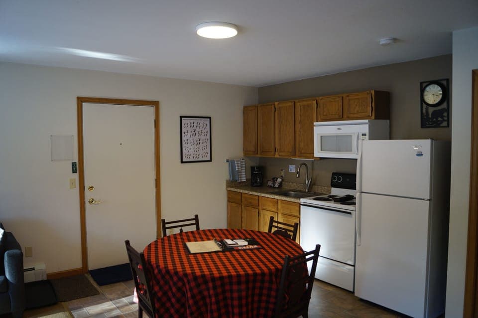Lodge 6 | Private kitchen | Coffee/tea maker