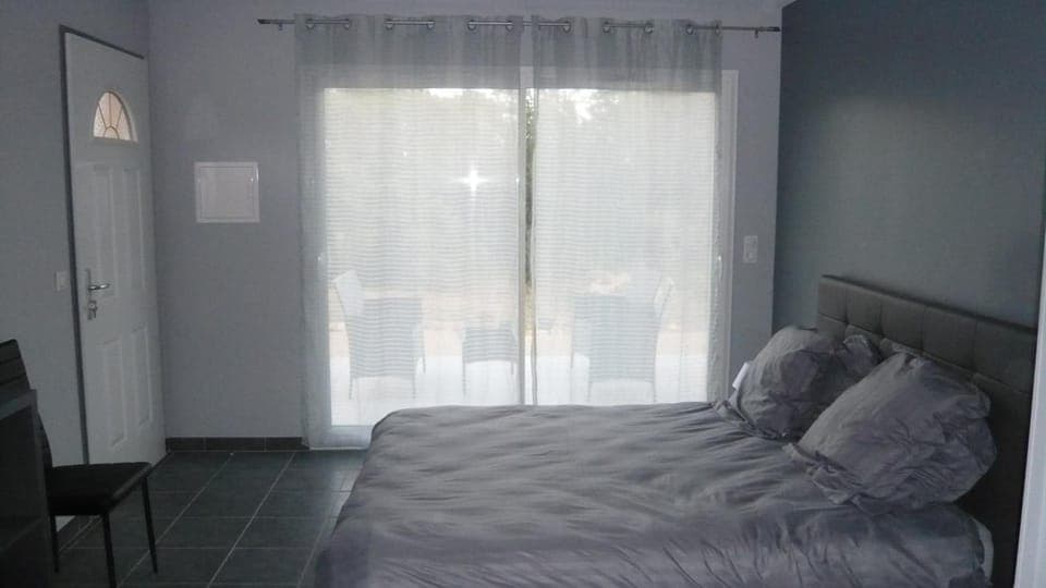 Memory foam beds, in-room safe, individually decorated