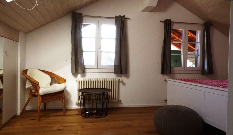 Family Room, Mountain View | Hypo-allergenic bedding, free WiFi, bed sheets