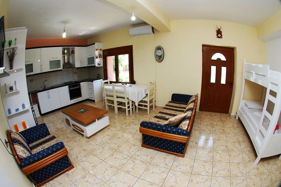 Apartment, 1 Bedroom, Balcony | Living room | Plasma TV