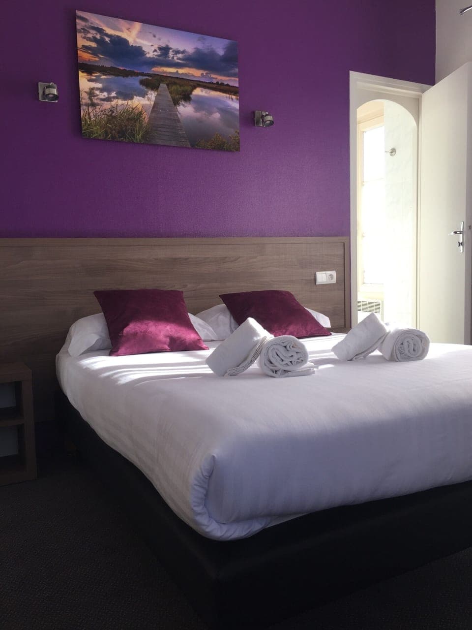 Double Room | In-room safe, desk, iron/ironing board, free WiFi