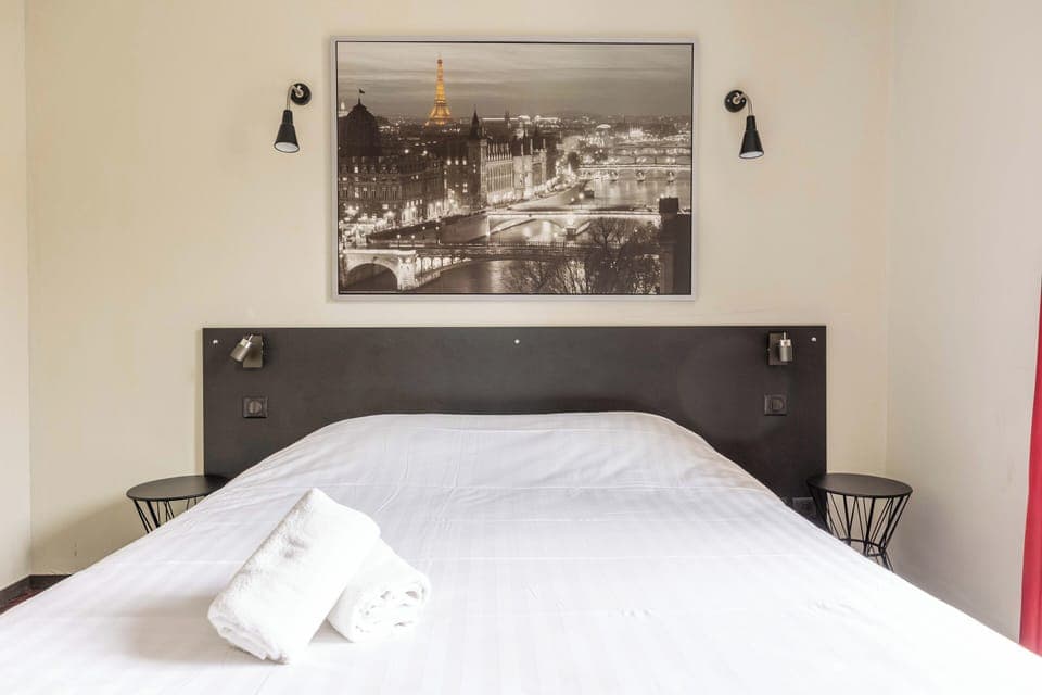 Themed Double Room | Individually decorated, desk, blackout drapes, soundproofing