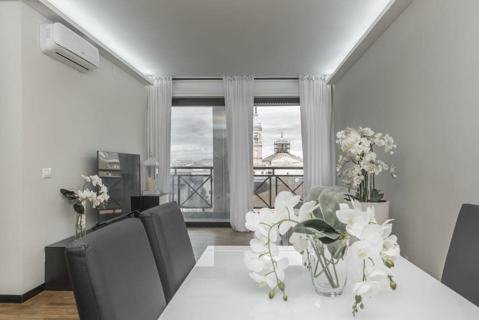 Apartment, Kitchen, City View (Le Scale) | Living area | LED TV