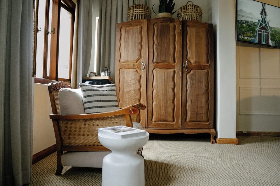 Urchin: Large, excellent sea-view | 1 bedroom, premium bedding, down comforters, Select Comfort beds