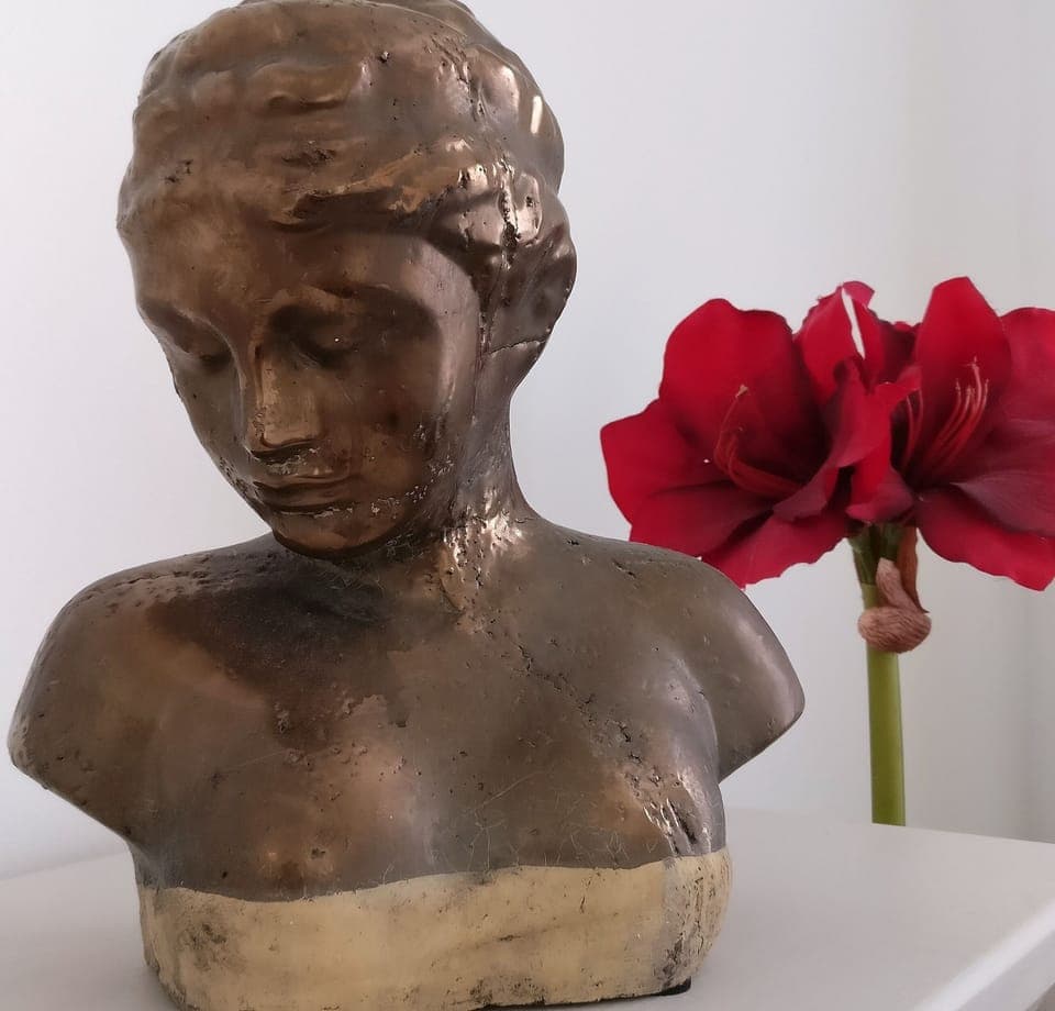 Deluxe Cottage, Multiple Bedrooms, Accessible, Garden View (Gite de charme) | Individually decorated, individually furnished, blackout drapes