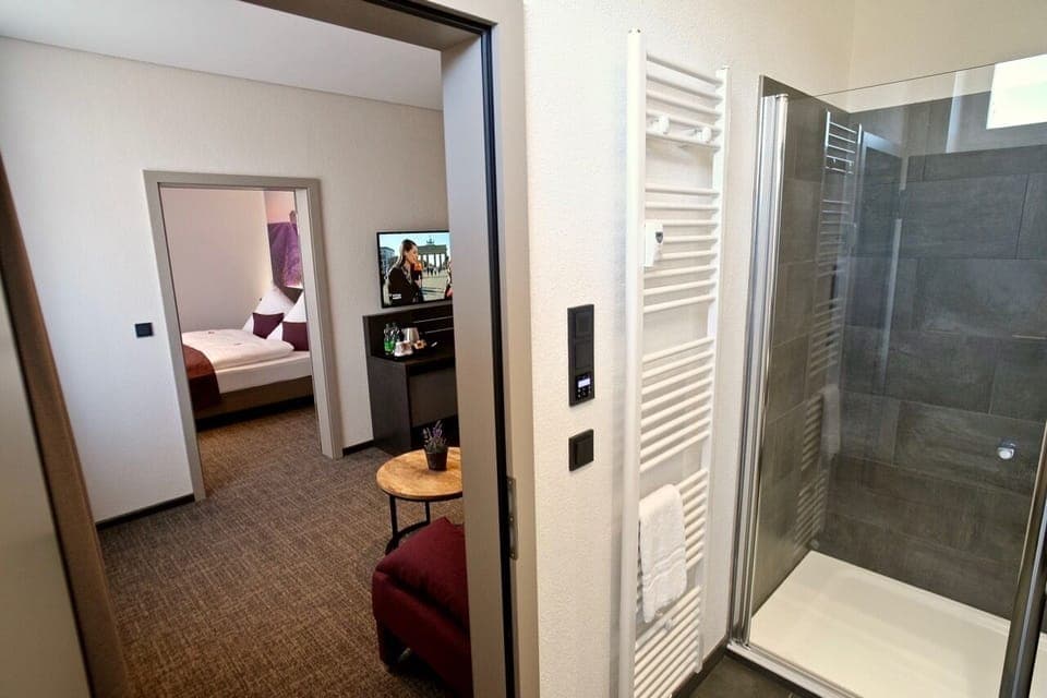 Comfort Suite | Living area | 43-inch Smart TV with cable channels, TV, Netflix