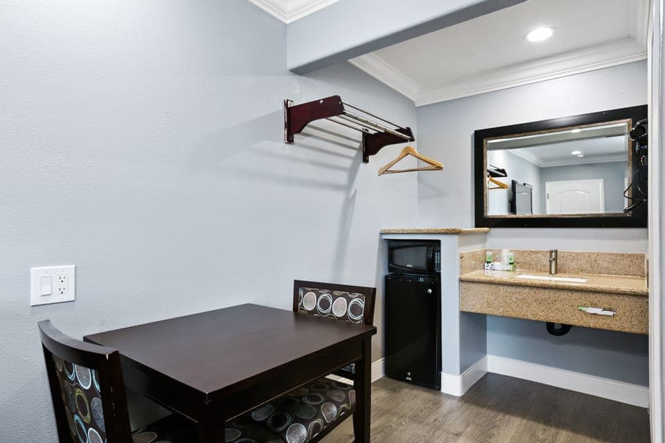 Two Full bed | Desk, iron/ironing board, free WiFi, bed sheets