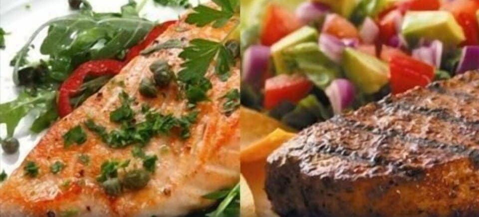 Breakfast, lunch and dinner served