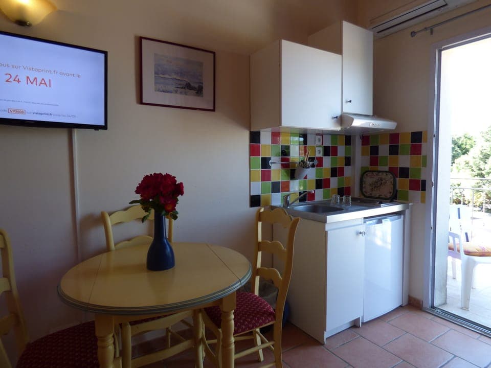 Private kitchenette