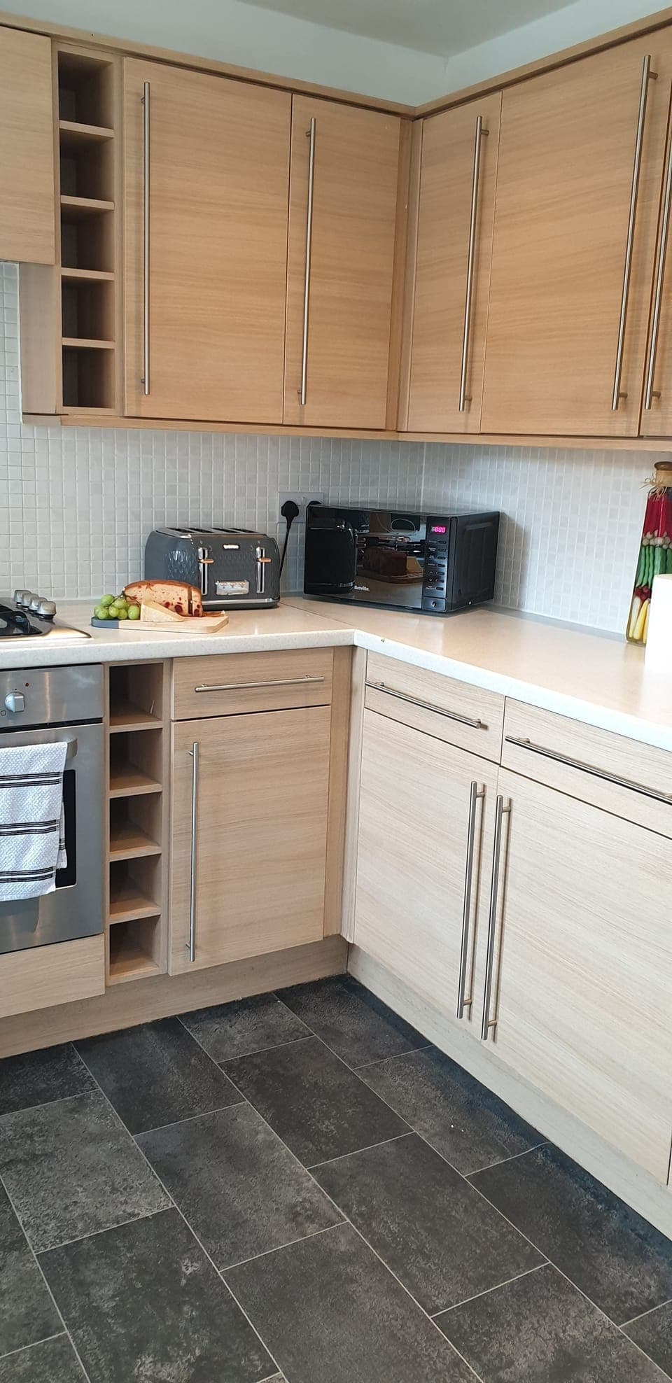 House, 3 bedrooms | Private kitchen | Full-size fridge, microwave, oven, dishwasher