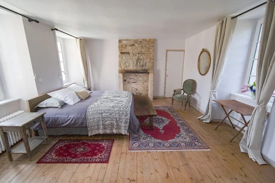 Double Room (Nina) | 1 bedroom, individually decorated, individually furnished, desk