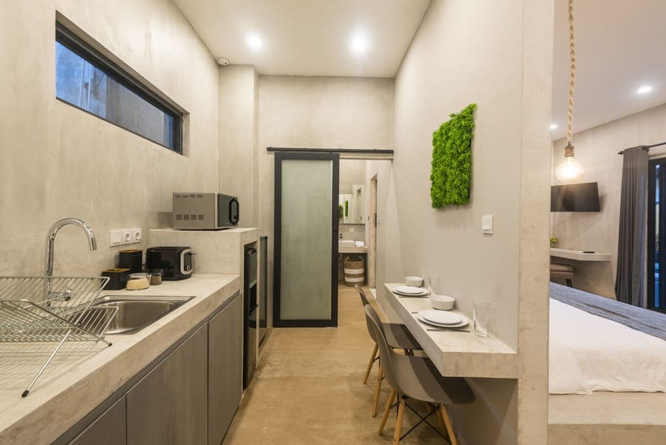 Private kitchenette