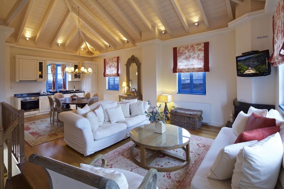 Grand Chalet | Living area | LCD TV, fireplace
