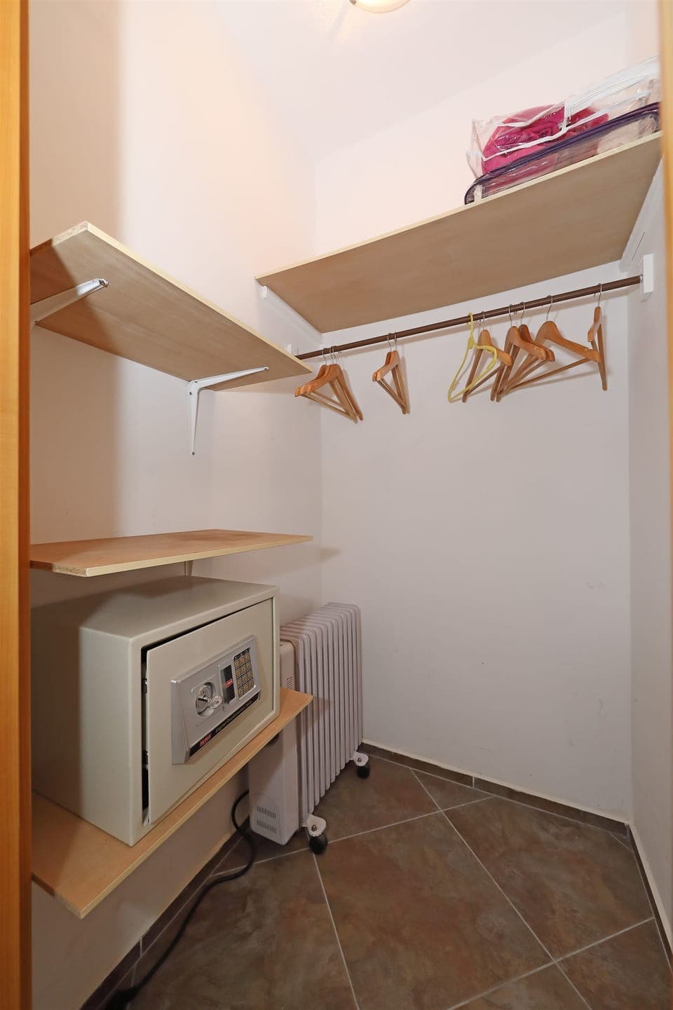 In-room safe, free WiFi