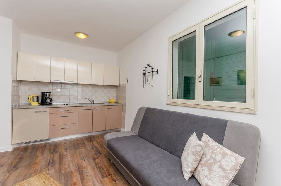 Private kitchen | Fridge, stovetop, espresso maker, electric kettle