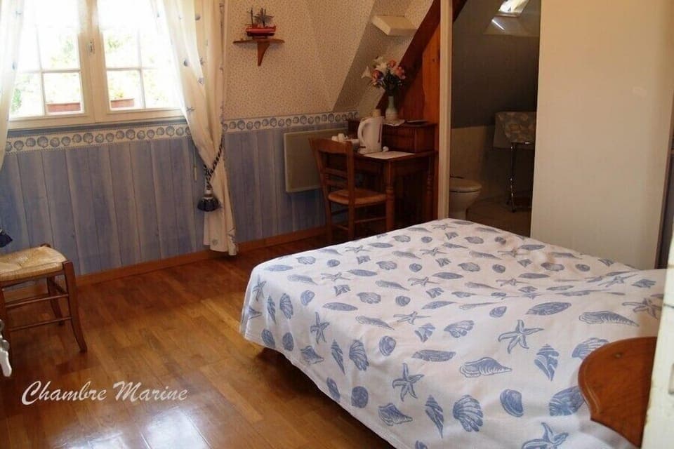 Double Room | Individually decorated, individually furnished, desk, laptop workspace