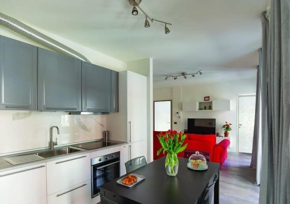 Apartment, 2 Bedrooms | Private kitchenette | Full-size fridge, microwave, oven, stovetop
