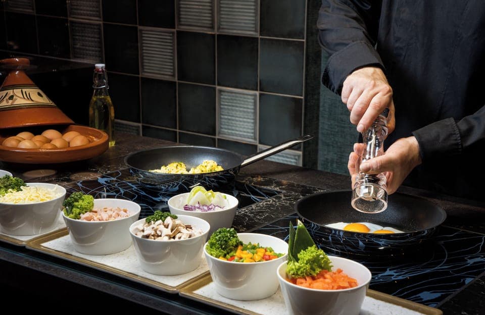 Daily buffet breakfast (EUR 19 per person)