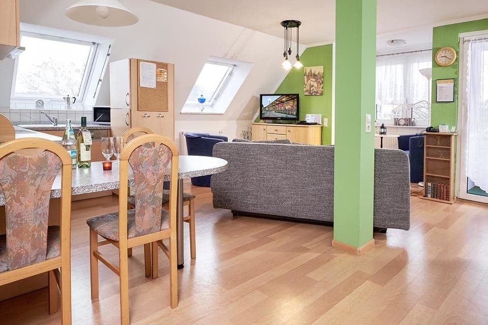 Apartment (6) | In-room dining