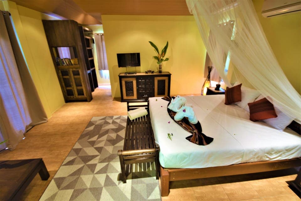 Family Villa | Premium bedding, free minibar items, in-room safe