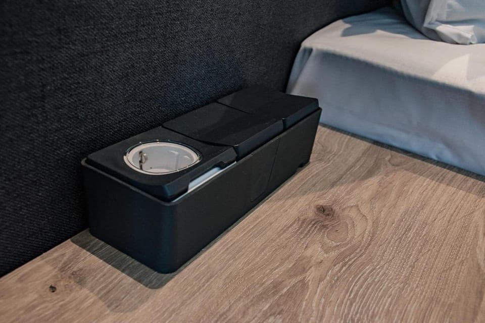 Minibar, desk, laptop workspace, blackout drapes