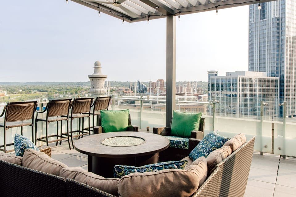 Dinner served, American cuisine