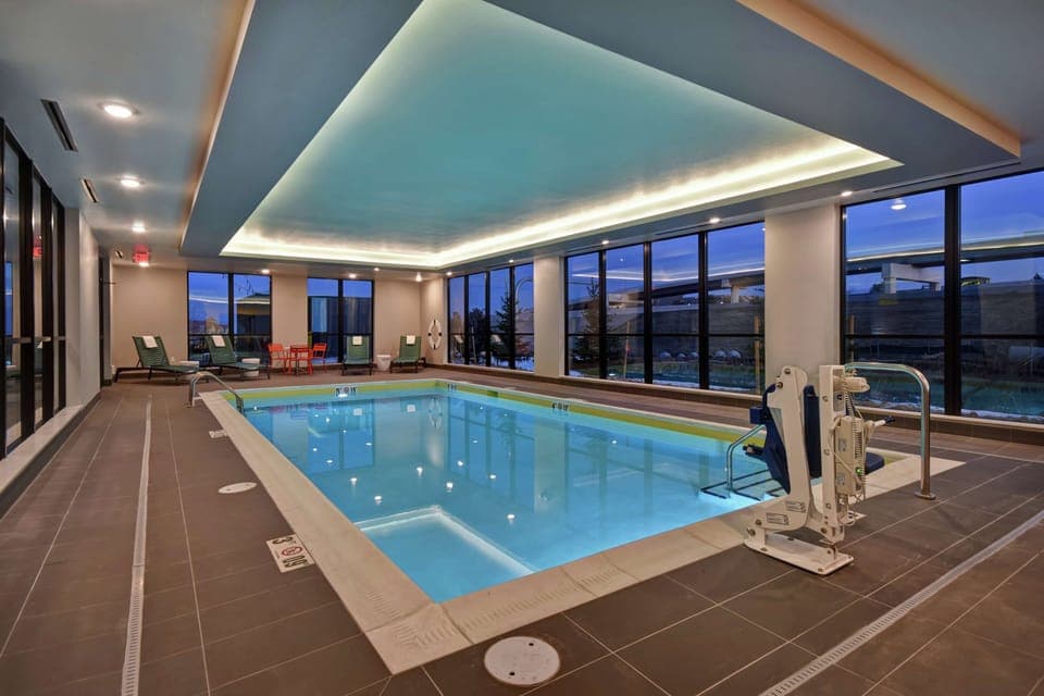 Indoor pool, open 8:00 AM to 10:00 PM, sun loungers