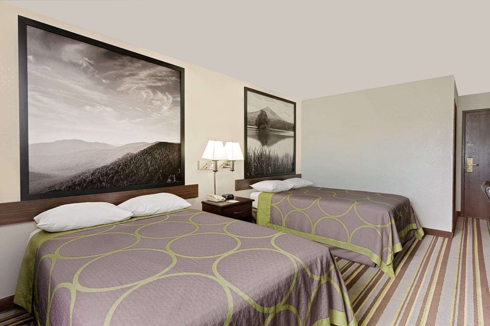 Room, 2 Queen Beds, Non Smoking | Desk, free cribs/infant beds, rollaway beds, free WiFi