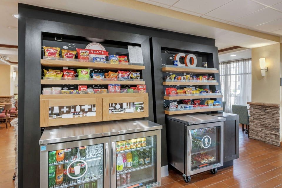 Snack bar
