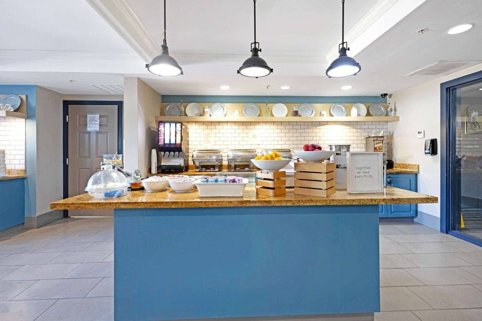 Free daily full breakfast