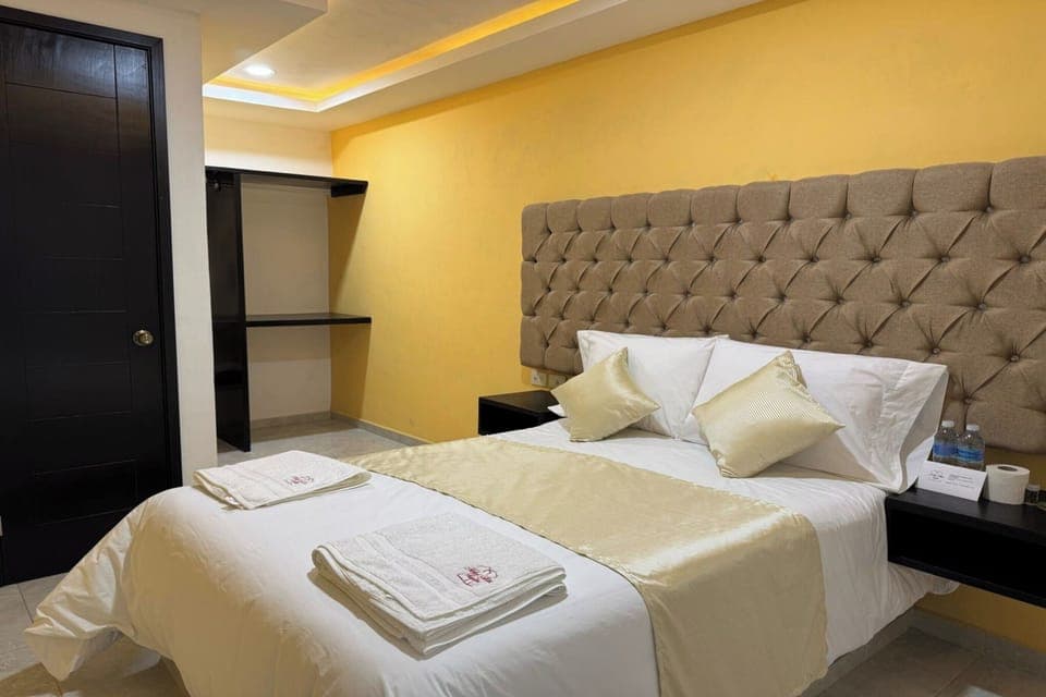 Superior Double Room | Desk, free WiFi, bed sheets